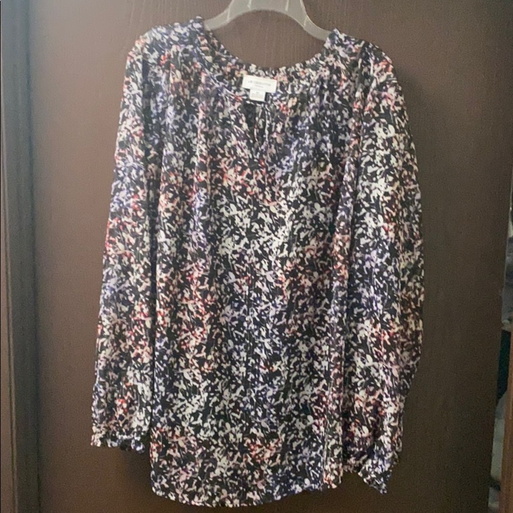 Black pattern blouse